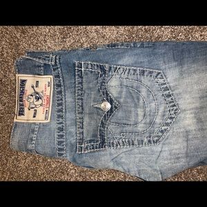 Beautiful straight leg True Religions.